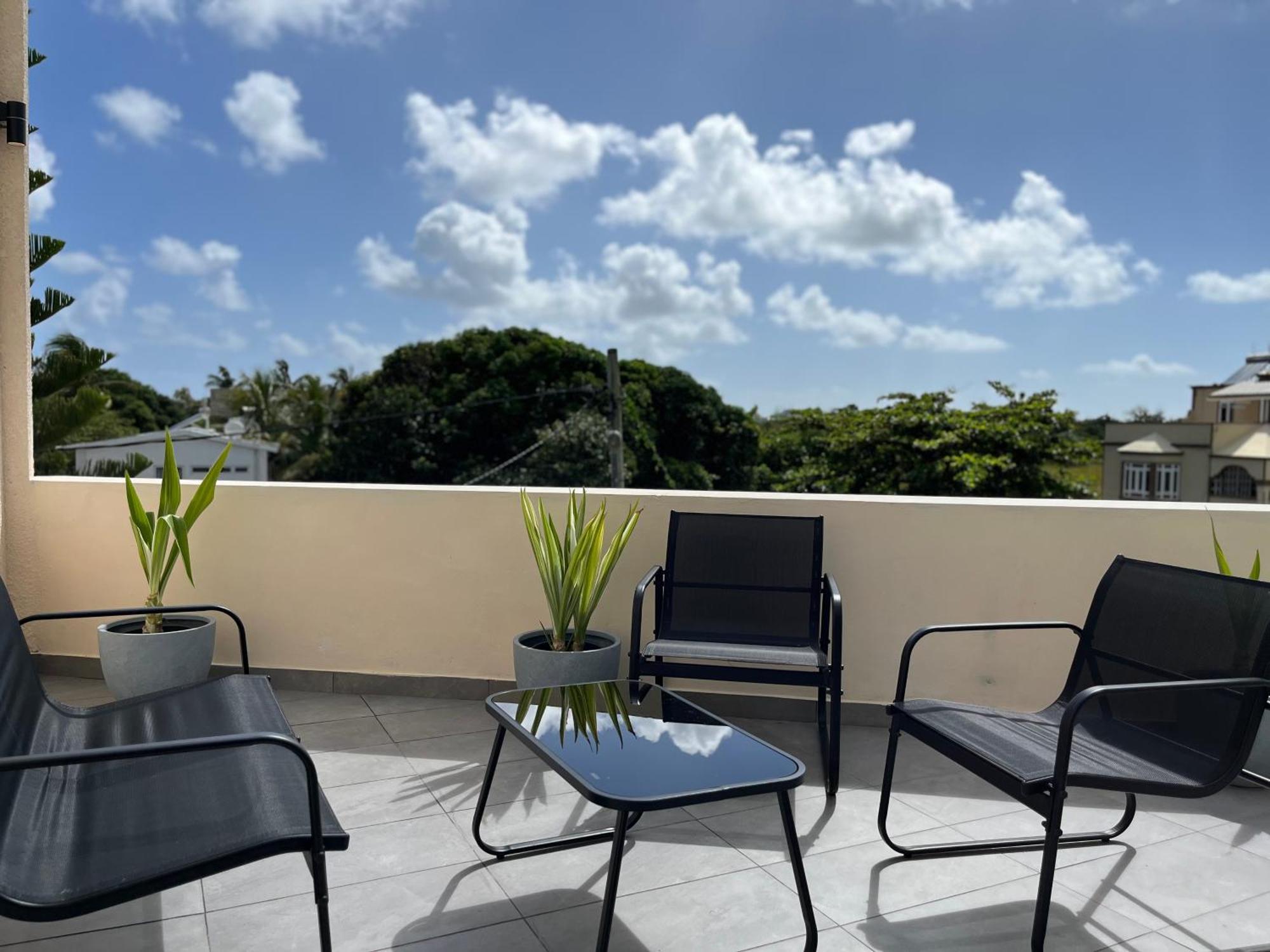 Cosy 2 Bedrooms Apts In Pereybere -Seasons Break Apartment Pereybere Beach Exteriér fotografie