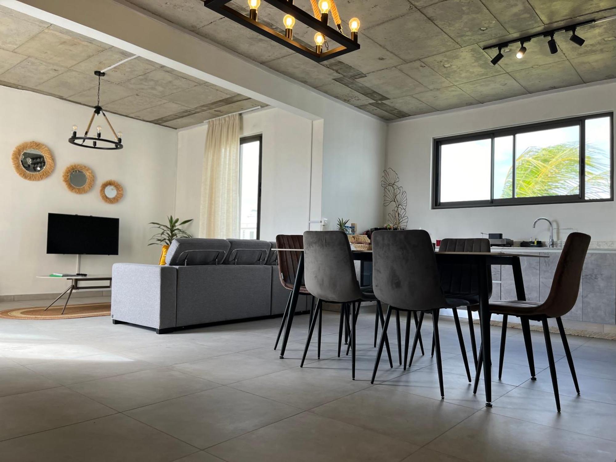 Cosy 2 Bedrooms Apts In Pereybere -Seasons Break Apartment Pereybere Beach Exteriér fotografie